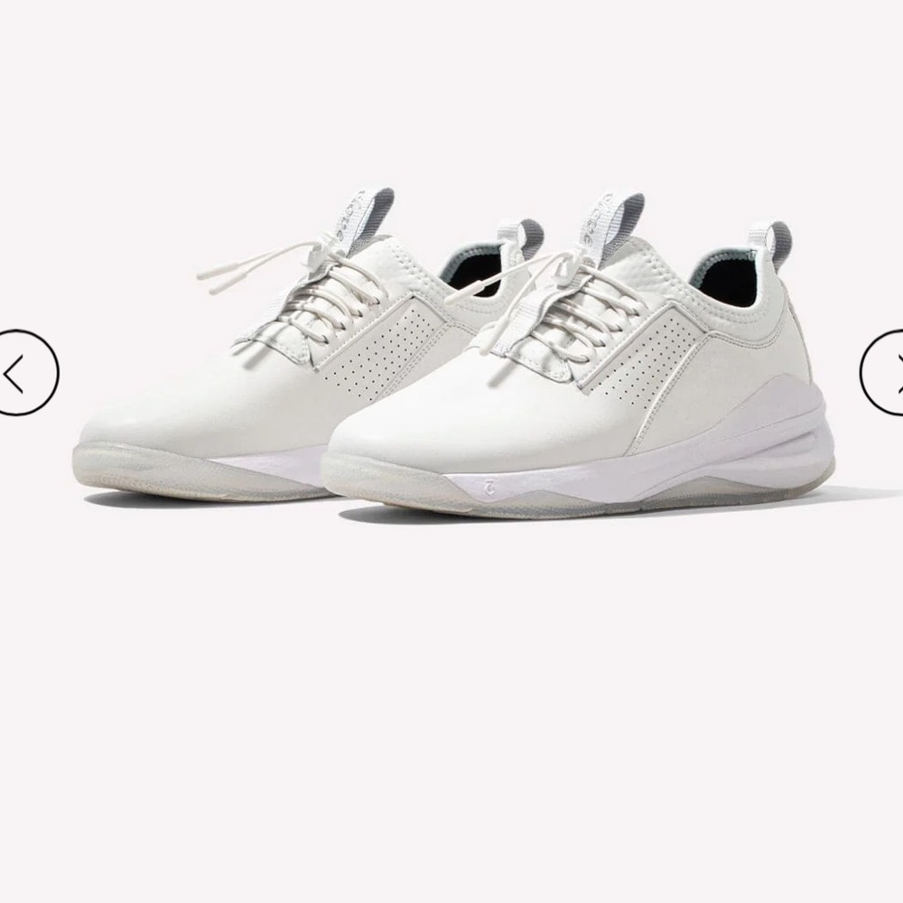 Clove nursing shoes white leather